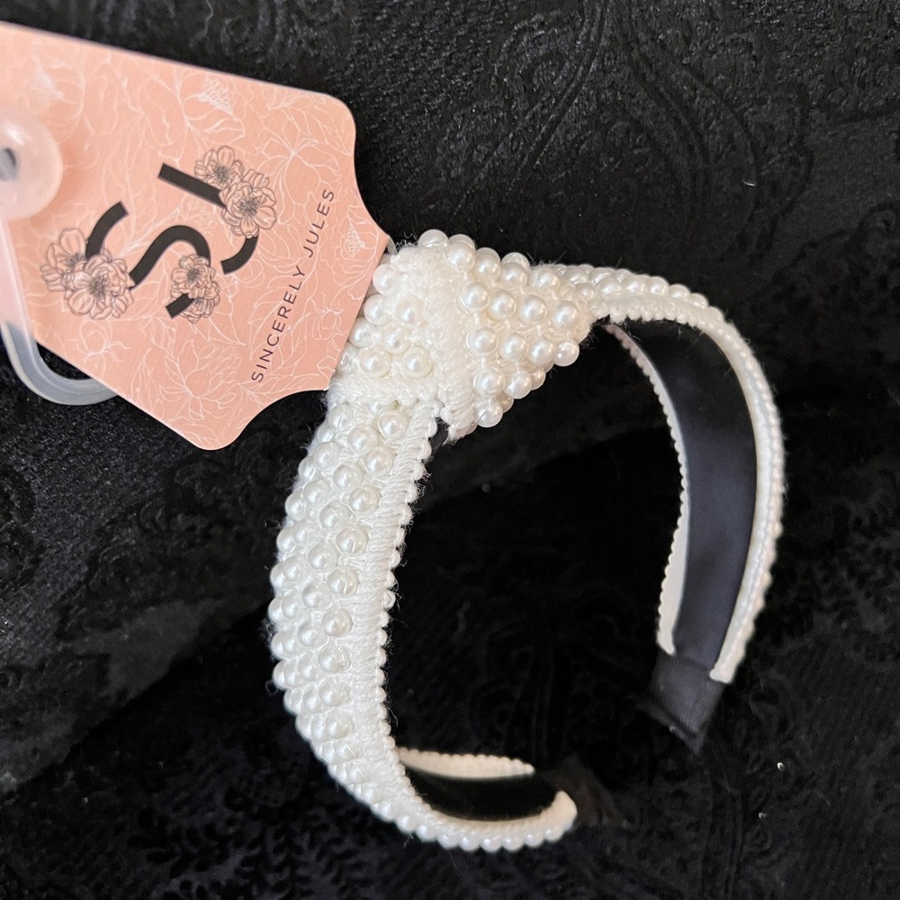 Headband with pearls